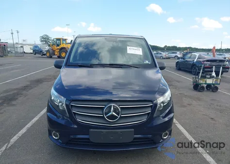 2021 Mercedes-Benz Metris z USA, uszkodzony, nr VIN W1XV0CEY2M3905320